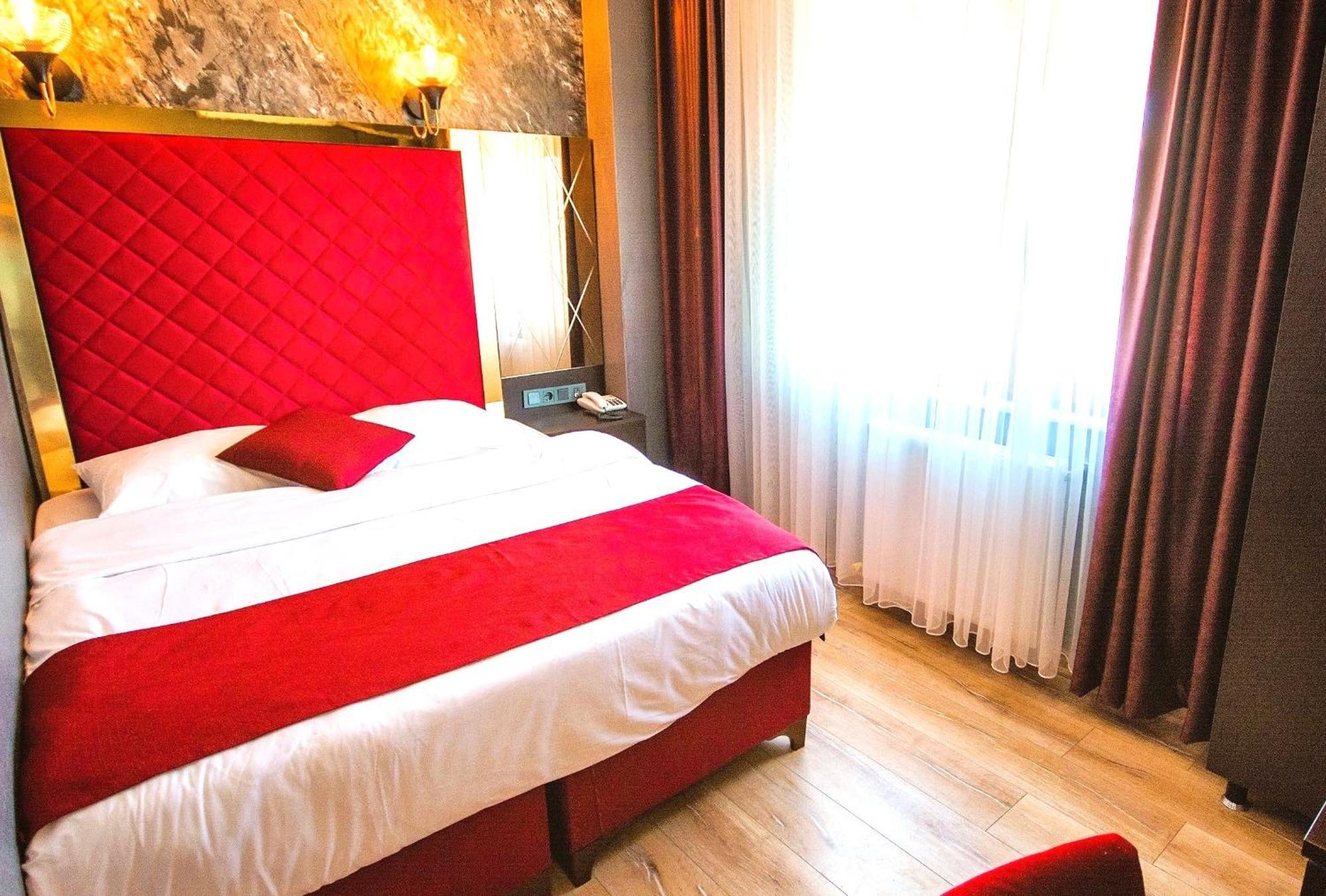 Hotel Atesde Dustu Salvara Provincia di Provincia di Istanbul Esterno foto