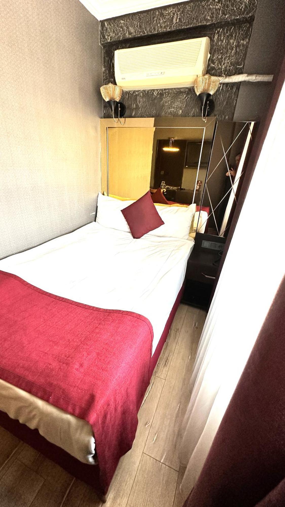 Hotel Atesde Dustu Salvara Provincia di Provincia di Istanbul Esterno foto
